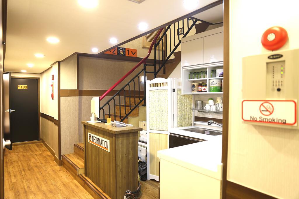Kingkong Hotel Myeongdong Séoul Extérieur photo